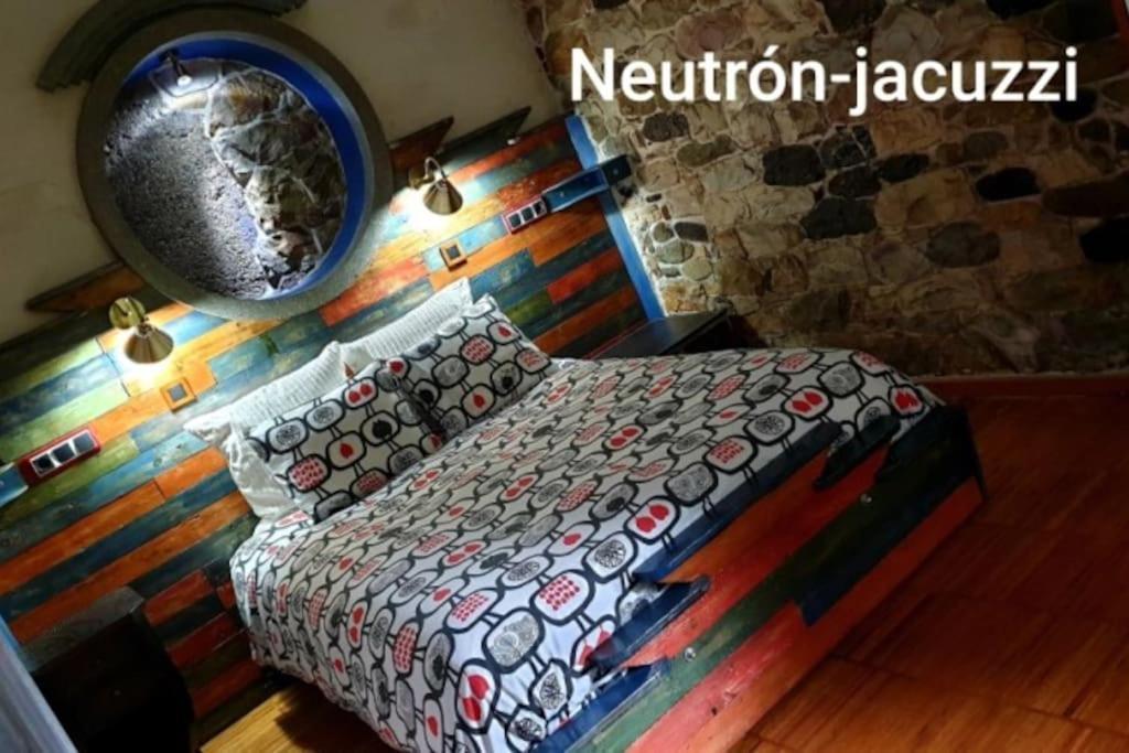Zentral Club Neutron-Jacuzzi Apartment Belmonte De Miranda Екстериор снимка