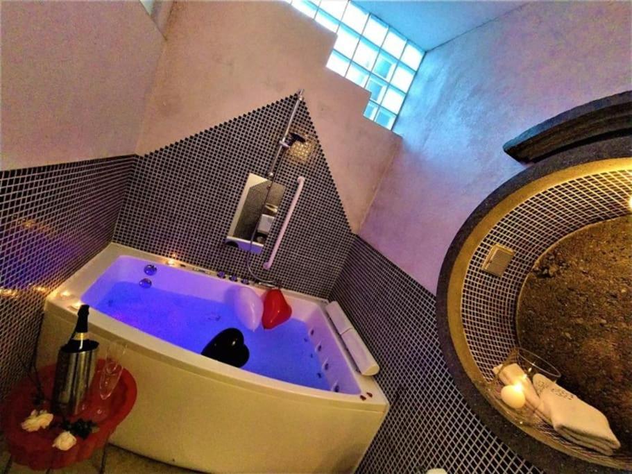 Zentral Club Neutron-Jacuzzi Apartment Belmonte De Miranda Екстериор снимка
