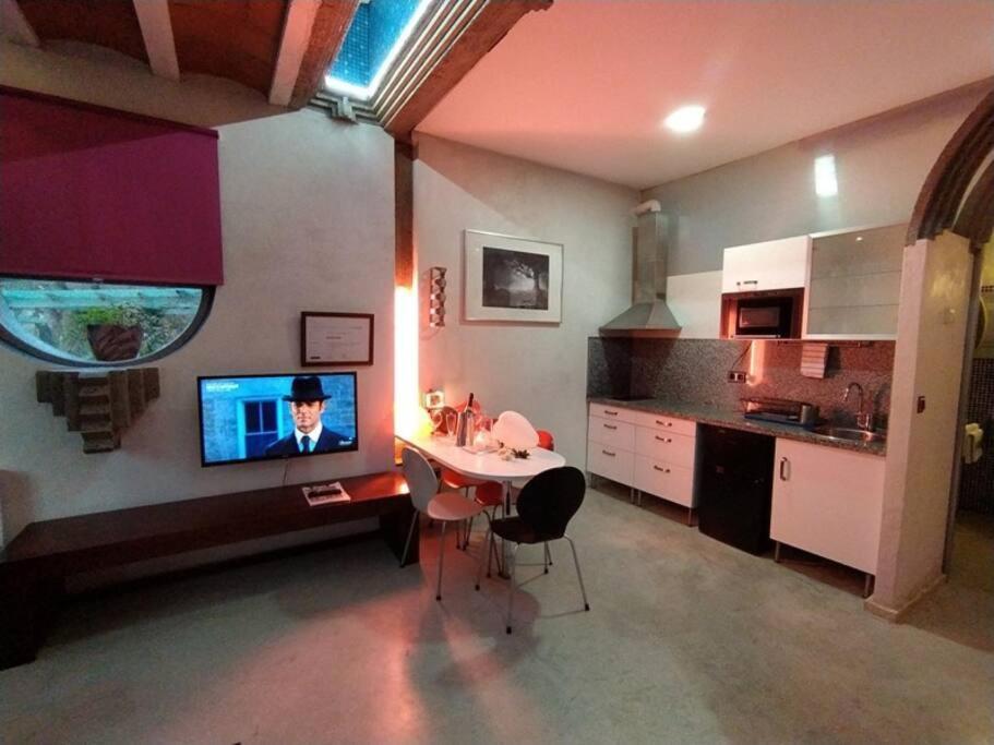 Zentral Club Neutron-Jacuzzi Apartment Belmonte De Miranda Екстериор снимка