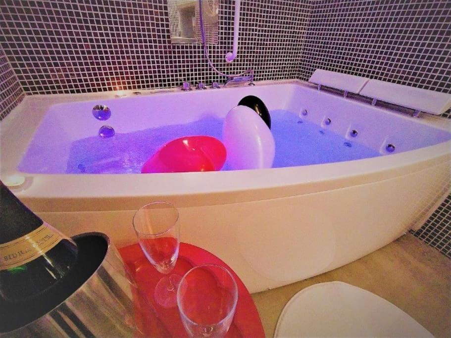 Zentral Club Neutron-Jacuzzi Apartment Belmonte De Miranda Екстериор снимка